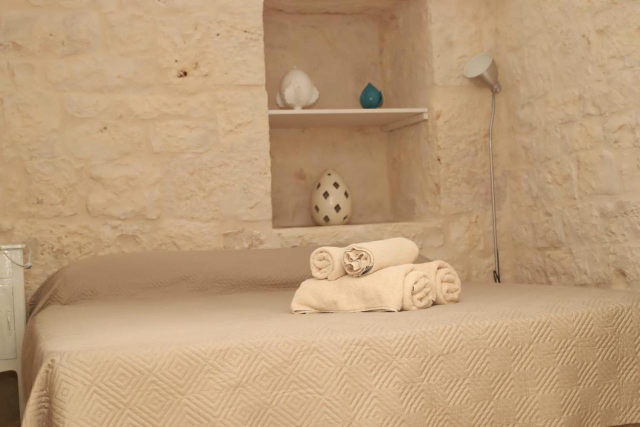 I Trulli Di Mario Villa ชิสแตร์นีโน ภายนอก รูปภาพ